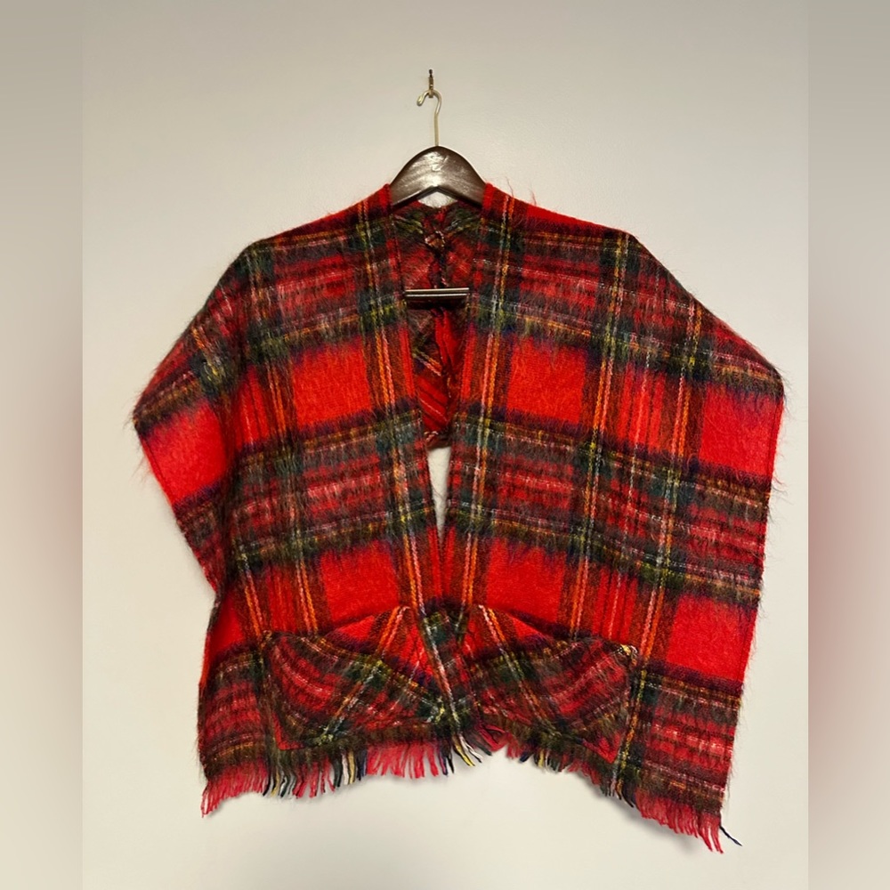 🇬🇧 Vintage Strathtay scarf with pockets!! from Selfridges |mohair & wool scarf